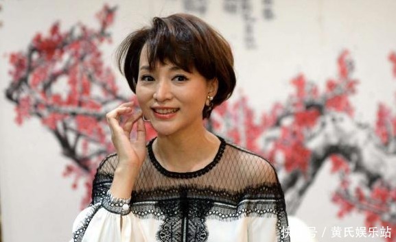 台上|央视台柱子董卿为妻为母台上风光无限,台下也要面临婆媳问题