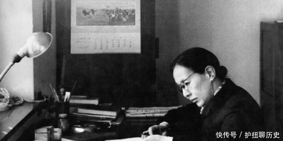 孩子|冰心逝世后,究竟是有多大怨气?其孙竟在墓碑上刻“枉为人表”