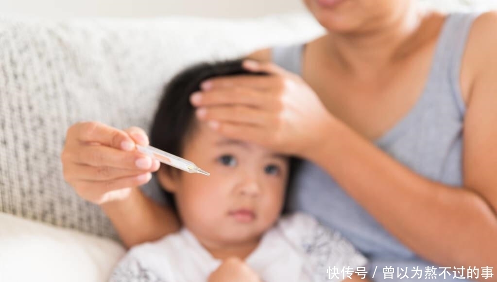不用|宝宝发烧很常见不用急着去医院?医生:出现这3种情况一定要去!