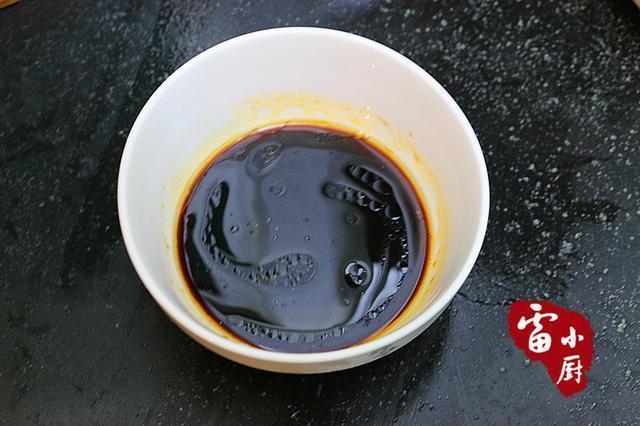 换种|鸡腿别再红烧了,费时又费力,换种做法简单还好吃,看图都咽口水