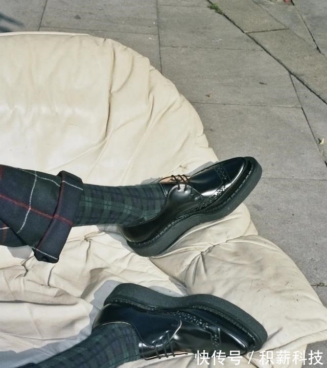 coach 如何让一个男人在几分钟内,爱上「尖头皮鞋」