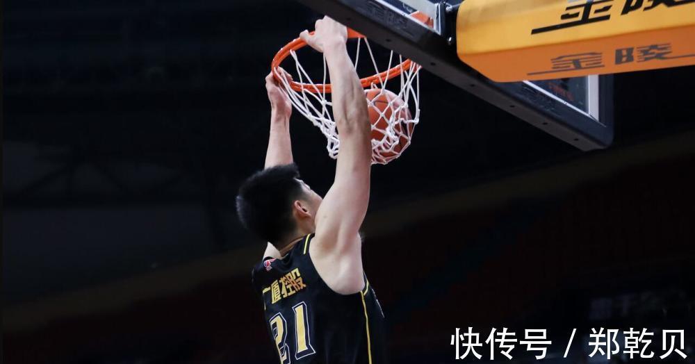 邓肯|10中8轰21+19!国手隔离就他不受影响 CBA国产邓肯就是他?