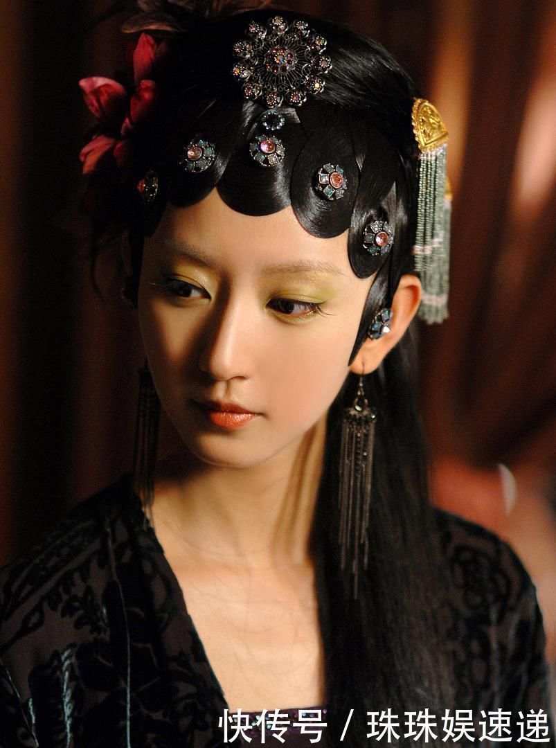 贾璜#秦可卿为何不反抗贾珍一顿早饭,尤氏让她喝的半碗汤里有答案