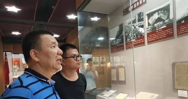 收藏家协会|在龙岗-民营企业家的革命情怀肖成洲有一个私人红色展厅