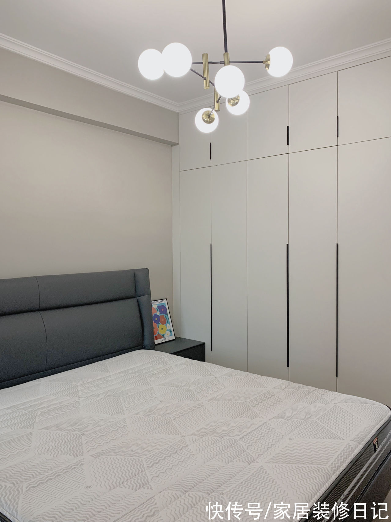 客厅|奶油系客厅太治愈了,却被女主戏称为18线城乡结合部,好凡尔赛啊