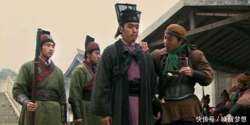 梁山|《水浒传》里杨雄、石秀因何差点被晁盖斩了只有此人看明白了！