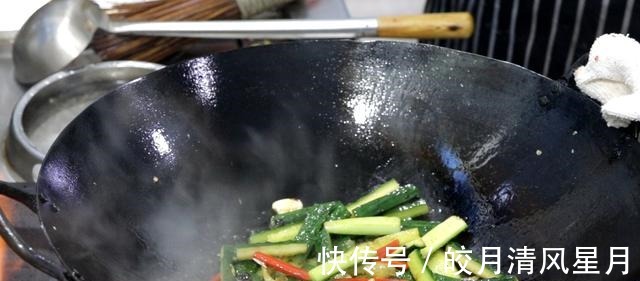 黄瓜|寒冬腊月易上火,别总吃大鱼大肉,多吃5种碱性蔬菜,润燥还降火!