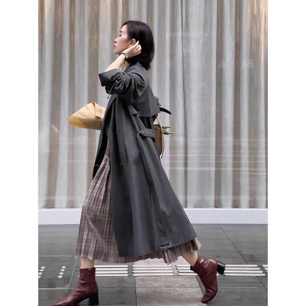 墨绿色 冬季怎么穿半身裙才好看,结合上毛衣保暖舒适,高级优雅又减龄