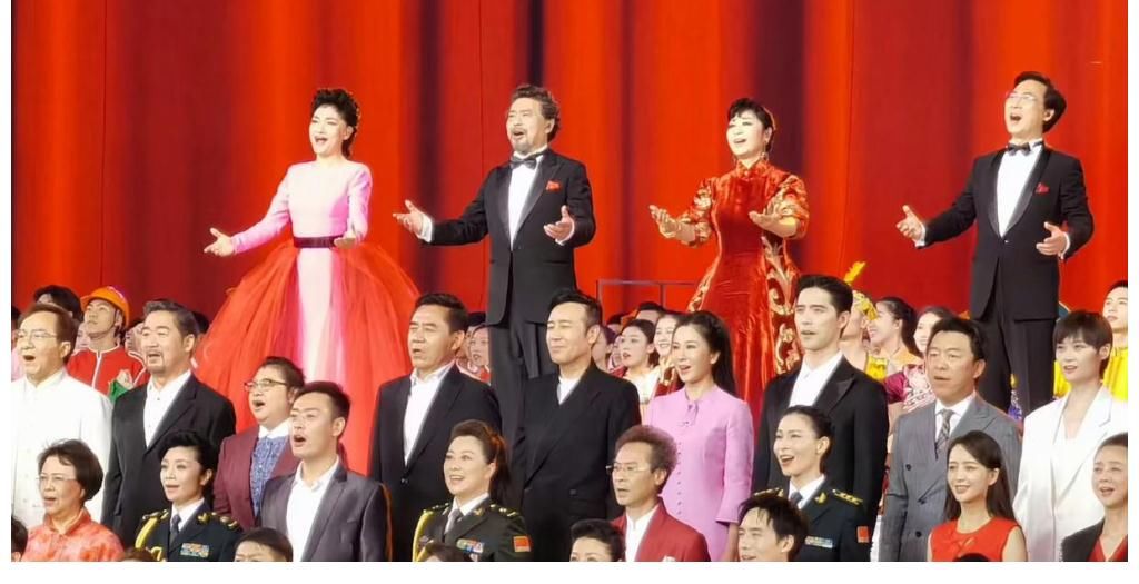 周笔畅|芒果元素闪耀鸟巢，超女终于获得央视官方认证，6人用硬实力slay全场