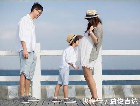 经济实力|80后宝妈13年生7娃,称不想浪费丈夫的“好基因”,网友:真能生