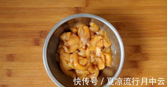 上桌就被抢光的一道菜,香甜可口,汤汁拌米饭都这么香!