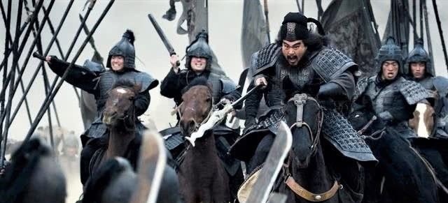 猛将|张飞一个杀猪卖肉的莽汉，怎么就突然变成了横扫千军的猛将？