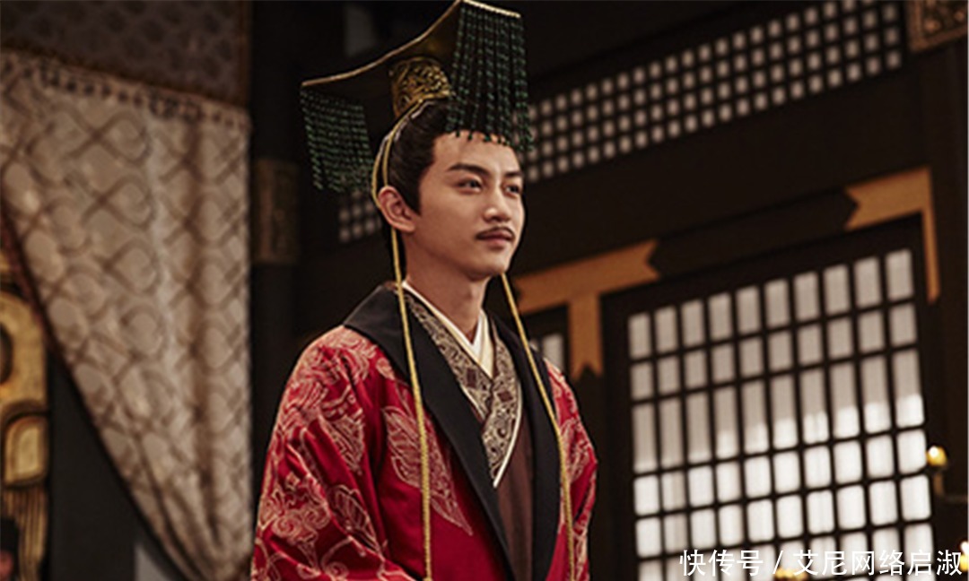 比起袁天罡不遑多让的奇人,准确预言陈霸先称王,杨坚坐上皇位