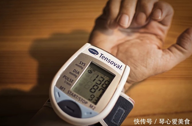 血压升高|名老中医送给高血压患者的12条医嘱,每句话都能降压救命!