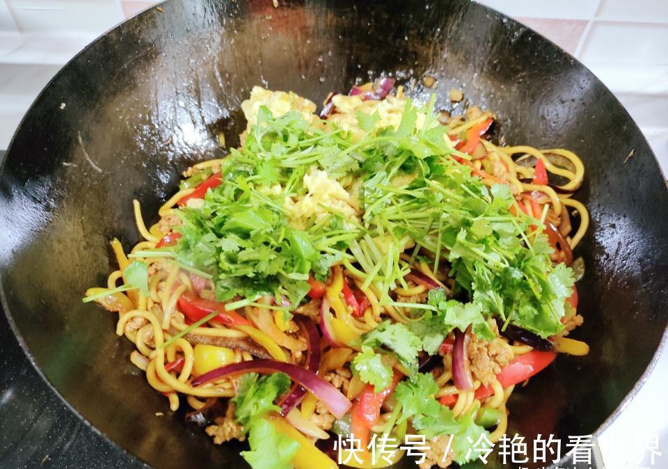 面条用上这方法,一周5顿都不烦,一口下去可香了,营养多还健康