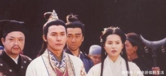 慕容复一心想光复燕国,为何不招兵买马,反而是在江湖上游荡?