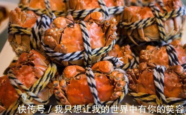 大闸蟹|蒸“大闸蟹”用冷水还是开水上锅,很多人用错了水,难怪蟹膏少