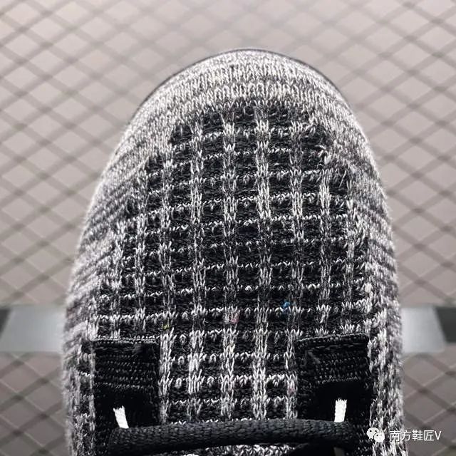 运动跑鞋 造型夸张，脚感澎湃！Vapormax Flyknit 2021运动跑鞋来了