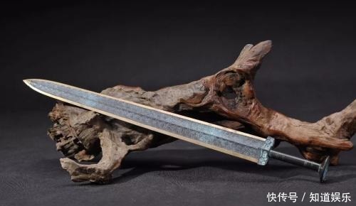 黄金匕首|存在3000年的逆天至宝,难以估量价值,其中一件来自天外