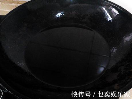 爷爷做了一辈子的炸酥肉，教给我几个小诀窍，这两步最关键