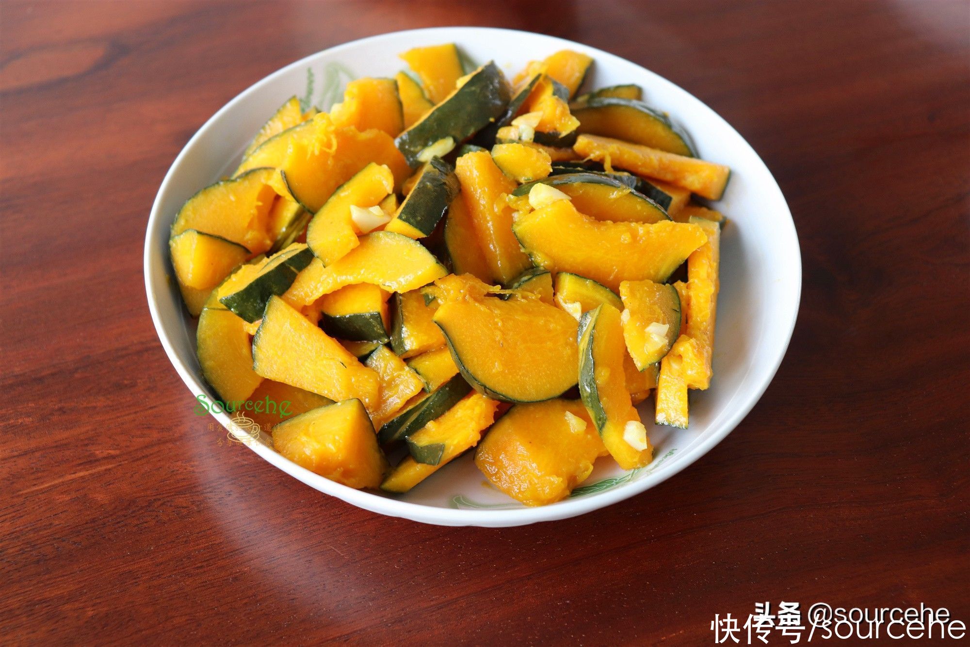 回家|2个单身女孩的晚餐，三菜一汤，不足10元，网友：可以娶回家