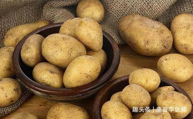 皱纹|女性气色好,三种食物记得吃,排出体内毒素,减少皱纹,越吃越好