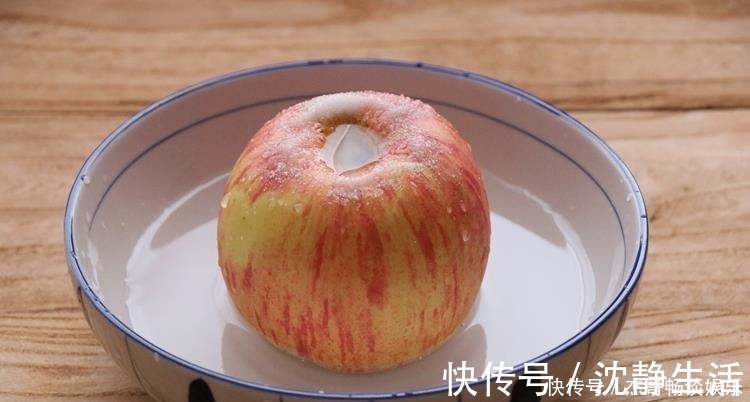 常吃|夏天要多吃苹果,教你1个简单做法,每周煮2回,怕胖的人要常吃