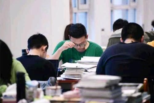 考研是大学生的“优选”出路？过来人的一番话，道出现实