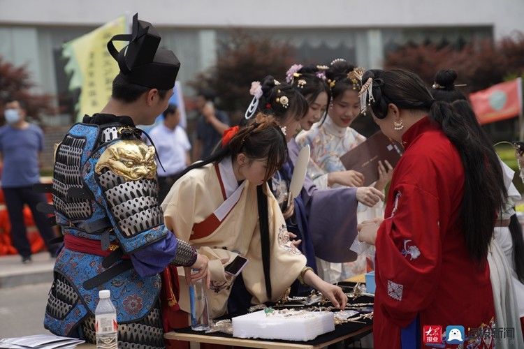 刘东鹏|非遗瑰宝齐亮相！日照市第四届非物质文化遗产博览会启幕