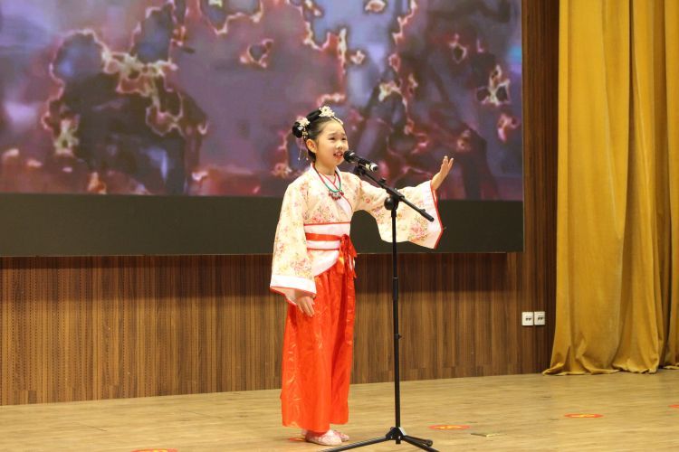  淄博市图书馆举办新馆开放五周年工作总结暨表彰大会