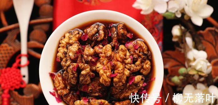 冬天，核桃和醋是绝配，坚持每周吃3回，很多人不知道有啥用！