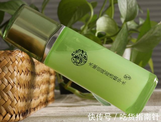 纯露|热门平价的爽肤水纯露,补水收缩毛孔,使皮肤活水嫩肤,清爽怡人
