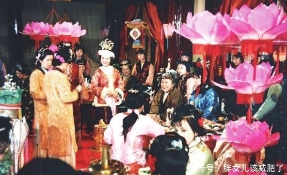 红楼梦|红楼梦：古代没有冰箱，贾府怎么储存食物？答案就在原文中