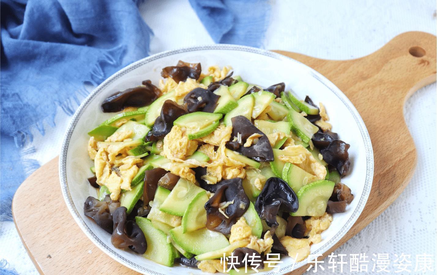 清肠|炎热夏天,这菜碰见别手软,爽口又开胃,清肠又解馋,别不懂吃