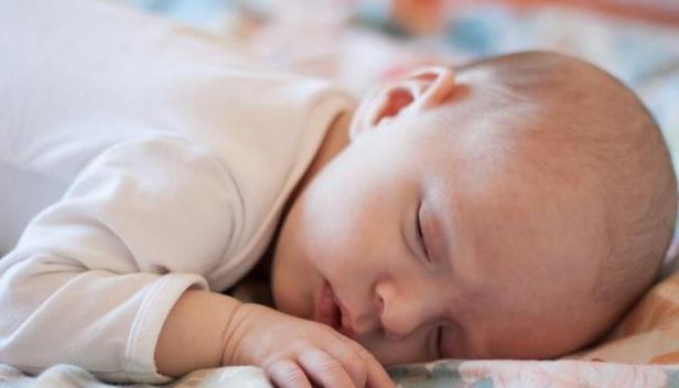 墨墨|不抱睡、不奶睡,孩子如何睡整觉?“三步走”加心狠孩子轻松睡