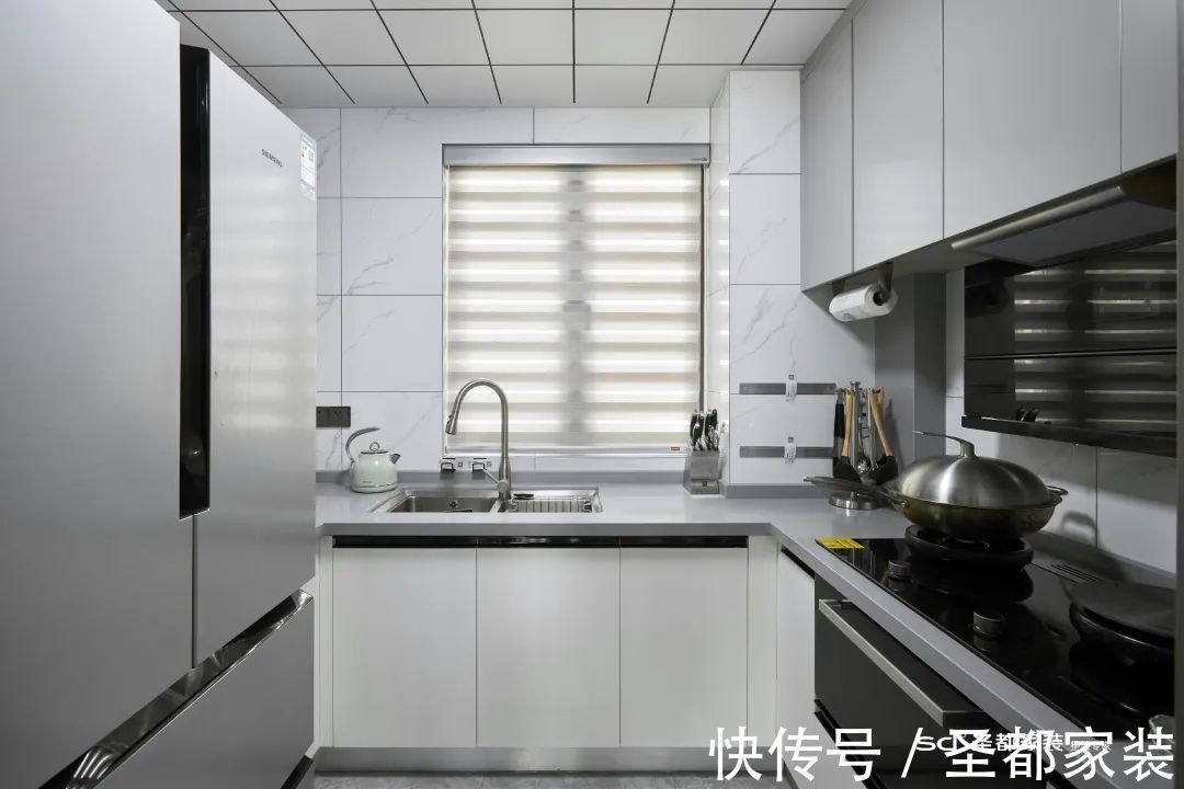 治愈|118㎡神仙治愈风,无主灯+隐形门+开放式布局,舒适度100%!