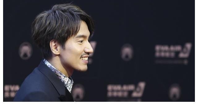 陈小春|男版浪姐开播引热议，嘉宾阵容太绝了，节目组在力捧谁一目了然