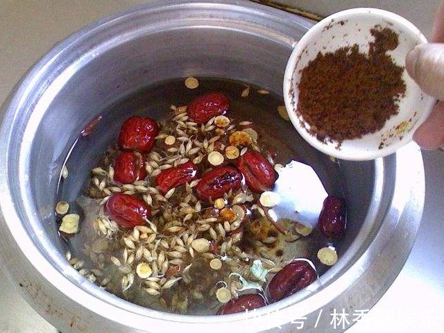 养血|晚上失眠多梦怎么办3碗简单还实用的安神汤教会你,养血还安神