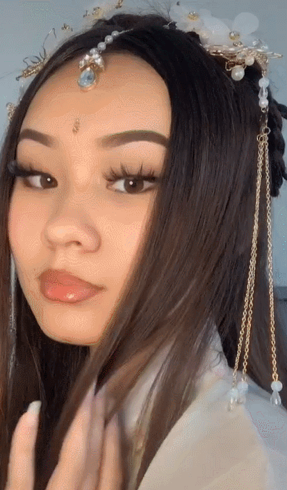 中国街拍在国外火了！视频超12亿次观看，被外国网友狂赞造型出彩