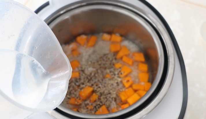 藜麦|米饭这么蒸,又香又软,低糖又健康,1次吃2碗也不担心胖