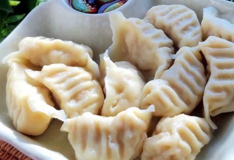 春季要多吃这菜,不煎炸不凉拌,入馅包饺子特解馋,上桌家人抢