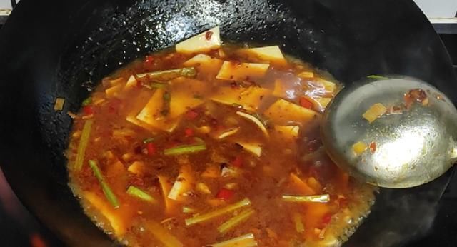 酸辣|宽粉还可以这样做好吃到怀疑人生会上瘾的——酸辣炒宽粉