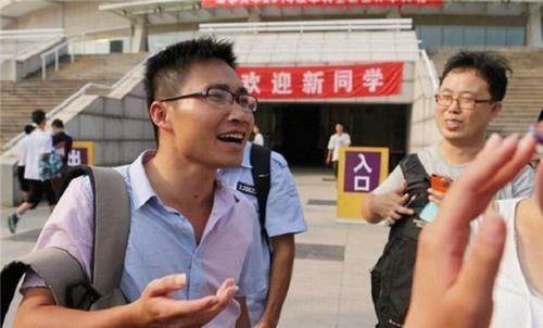 北京交通大学|“高考疯子”吴善柳,复读8年只为考清华,32岁圆梦,现状引深思