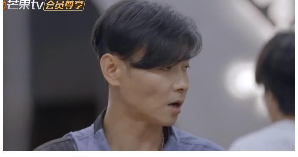 刘涛|尹正深夜煮面，陈小春大口吃，张晋“卖弄”文化：还是离子烫好吃