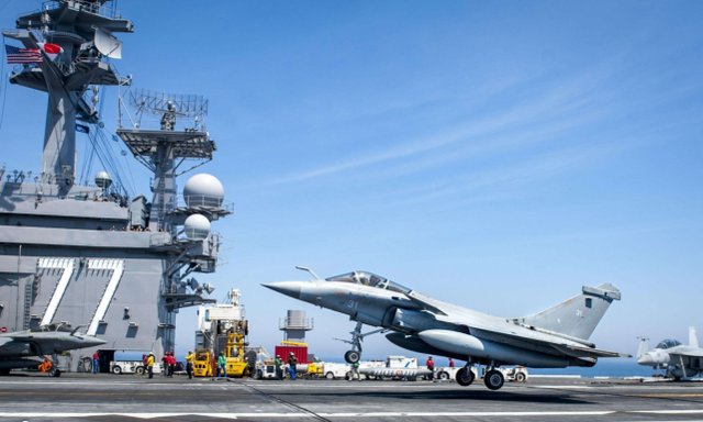 唯一|唯一没有美驻军的西方强国，将其驱逐离境后，实力大幅度提升