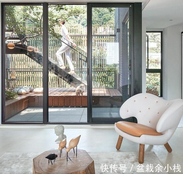 小茶几|比起楼梯装在室内,我更喜欢院里,下方铺甲板,躺下乘凉惬意极了