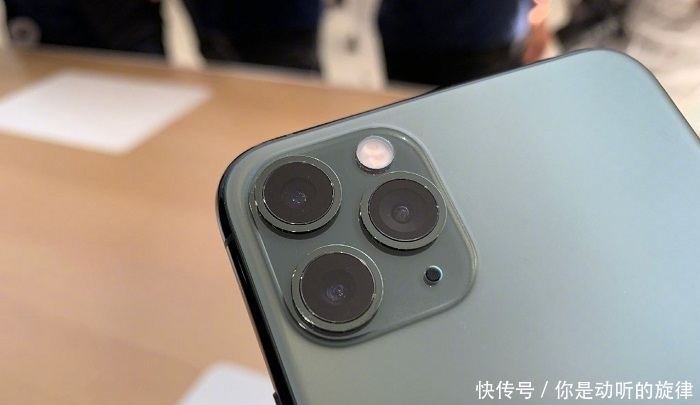 值得|从9599跌至7599,大屏三摄+iOS14,比iPhone12值得买