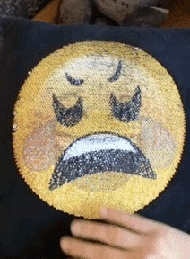 |搞笑GIF:这么魔性的表情,玩了一天根本停不下来