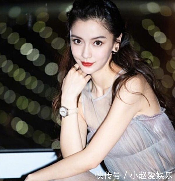 整形手术 傅园慧有一种整形手术。她整了牙以后，看起来像两个不同的人