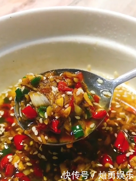 沙拉|番茄炒花菜,百搭凉拌汁,孜然五花肉,水果沙拉,的做法